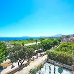 Amazing Sea View In Historic Building In Downtown By Wonderful Italy *