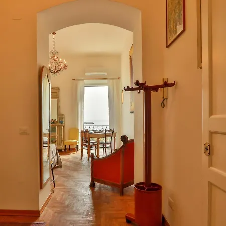Amazing Sea View In Historic Building In Downtown By Wonderful Italy Apartment *