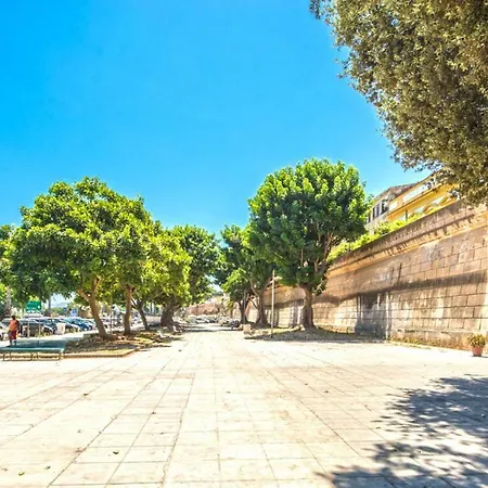Apartment Amazing Sea View In Historic Building In Downtown By Wonderful Italy